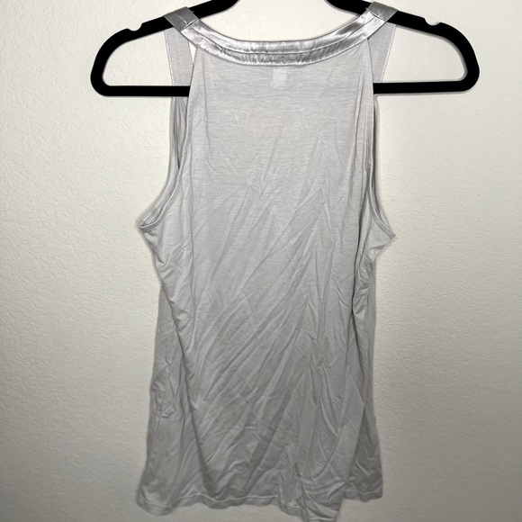 Ann Taylor  Blouse size Small - Picture 3 of 5